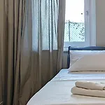 Affittacamere Alloggi Tosca Airport 3*