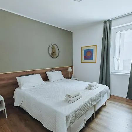 Alloggi Tosca Airport Penzion